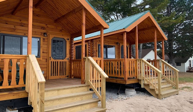 Mighty Mac Bridgeview Cabin 1