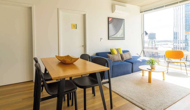 Modern 3BR Apartment Near North Ave Shops