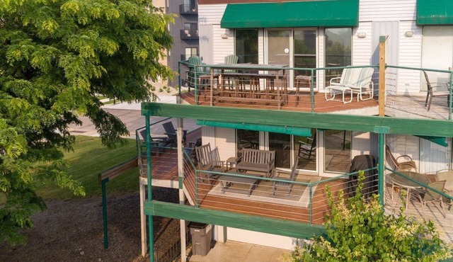 Modern Condo with two decks to enjoy the Harbor