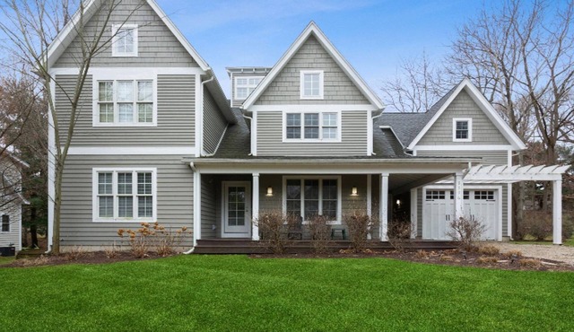 Mysa Retreat: Pool, Theatre, Fire Pit & More - 6+ Bedroom for 16 Guests!