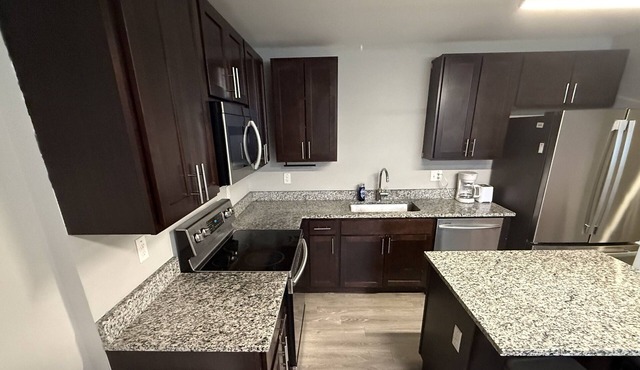 * NEW * 4BR Retreat | Heart of Campus w/Parking