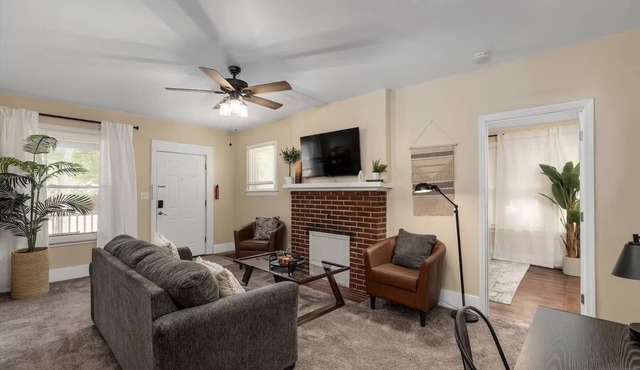NEW! Bright and Newly Remodeled Apartment Near EMU 1