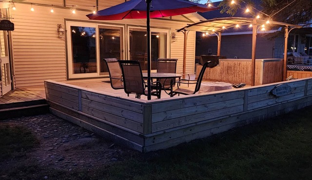 NEW! Lake view/access Cozy Cabin!