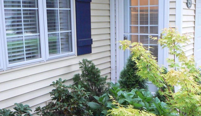 New studio/loft near orchards, wineries, & beaches