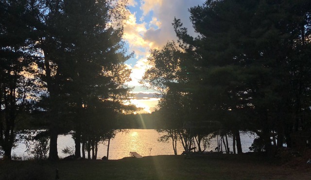 Newly Remodeled Lake Bellaire Cottage now booking through SUMMER of 2020!