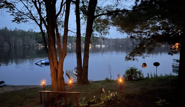 Northern Dream: All seasons lake house with nearby skiing, golfing and trails.