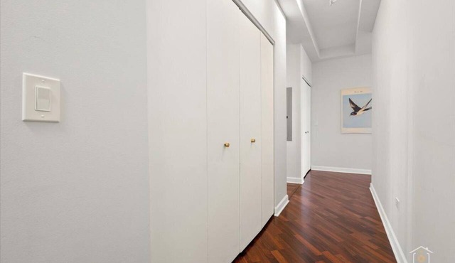 Penthouse Paradise Executive Elegance Elevated Amenities Sleeps 6
