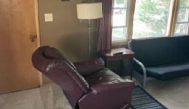 Perfect 2-bedroom house in tranquil Waupun with cozy charm