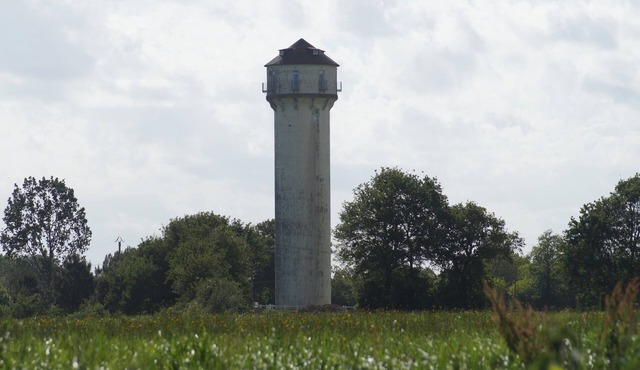 Pet-Friendly Castle "chateau d'eau le sable" with Balconies & Wi-Fi
