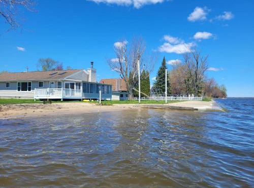 Poplars Lake Life Resort