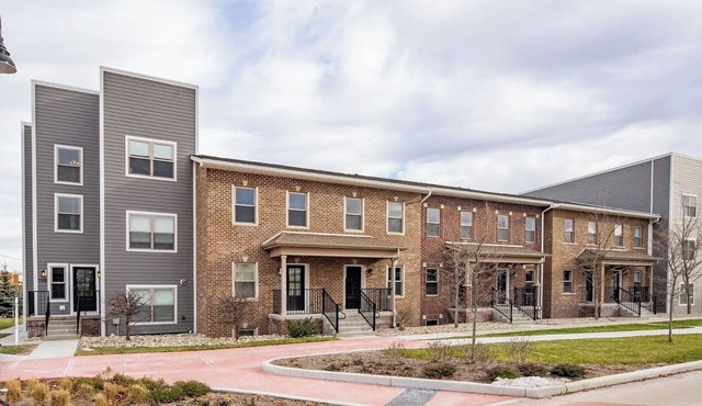 Premium Notre Dame Stay 3 Ensuite Bedrooms Sleeps 8 Walk to Campus