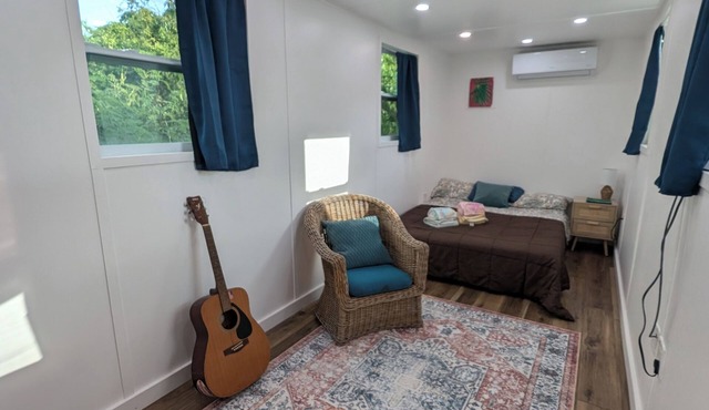 Private container 1 with AC