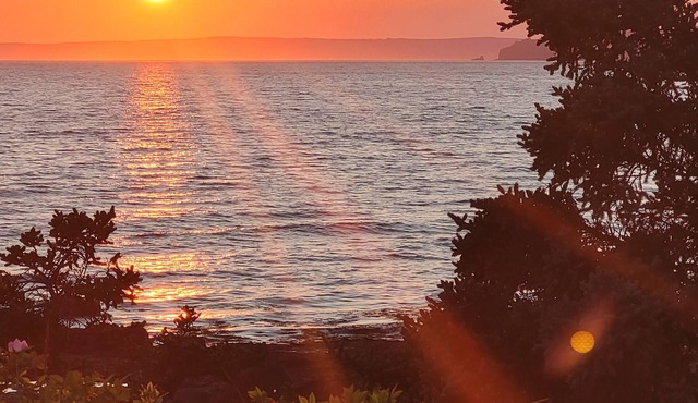 Private Oceanfront Cottage in Scots Bay – Your Quiet Escape on the Bay of Fundy in Canning