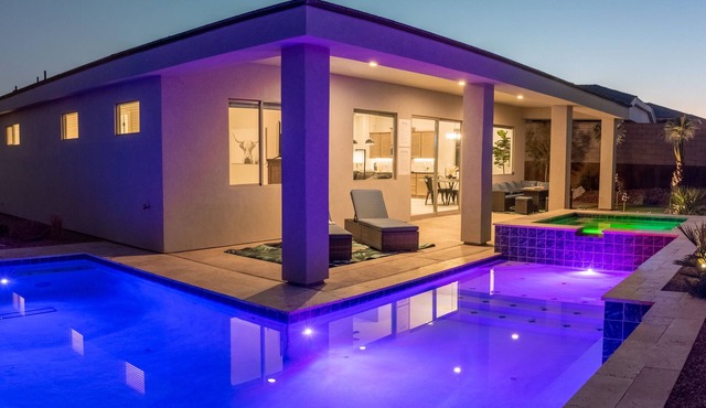 Private Pool Oasis July 4th Available Putt, Splash & Play!