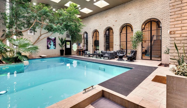 Private Poolside Paradise: Attached Home by Denver