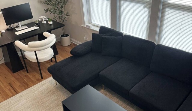 Private Workspace Sleeps4 Modern Stylish Stay