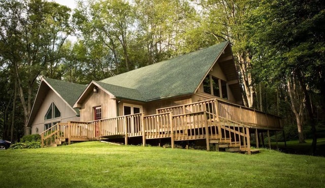 Pure Michiana - Rustic & Cozy Near the State Line - Rolling Prairie