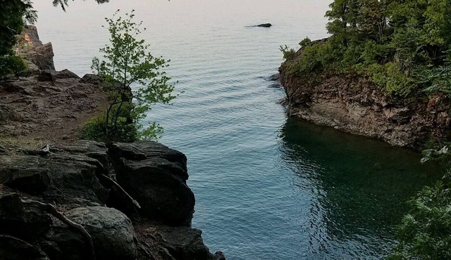 PURE MICHIGAN! BEAUTIFUL ,RELAXING, LAKE FRONT, BOATING, FISHING, KAYAKING, ATV