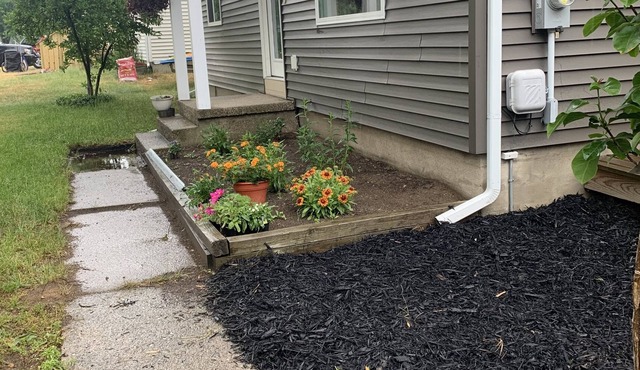 Quiet GrandRapids Home Near lake. 8miles from downtown.