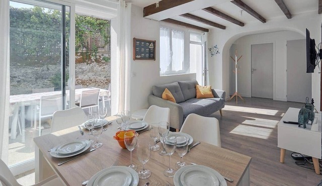 Recent 3-bedrooms 200m from the sea and city center