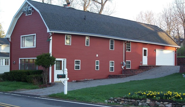 Refurbished Barn with Excellent View of Indian River