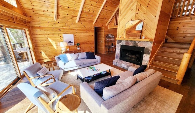 Remodeled 4 bedroom home in Good Hart close to Lake Michigan beaches