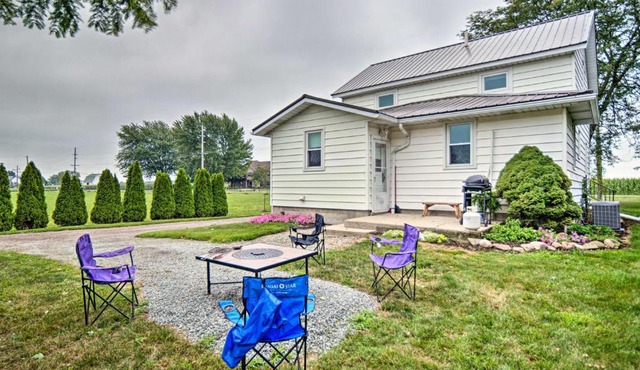 'Rise and Shine Farm' in Goshen w/BBQ & Fire Pit!