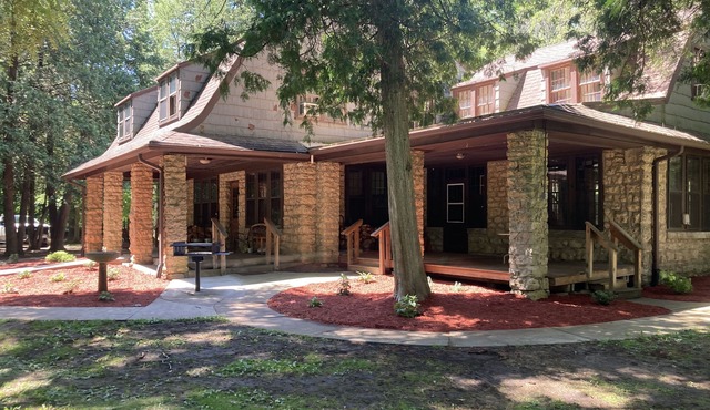 Riverfront Cottage located in historic park