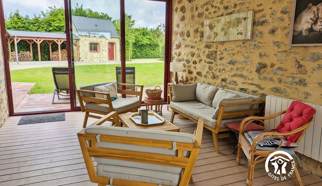 Riverside Cottage with Fireplace, Fishing & Nature Trails - Sleeps 4