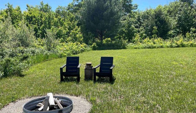 Romantic Stargazing Retreat: Bell Tent for Couples in Michigan's Dream Destination
