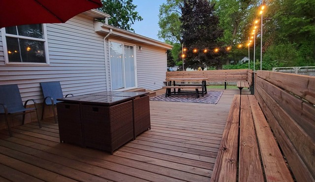 Roomy and Cozy 3bd 2ba just mins from Indiana Dunes