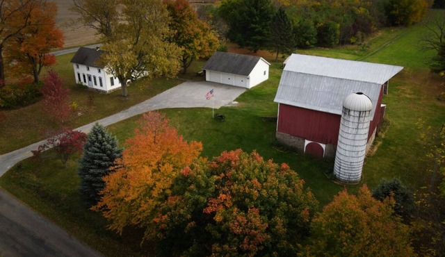 Rustic Country farmhouse on 2 acres close to several lakes.