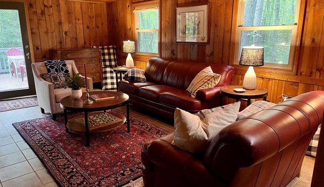 Rustic Pines - Woods, Water and Nature to Relax & Unwind.