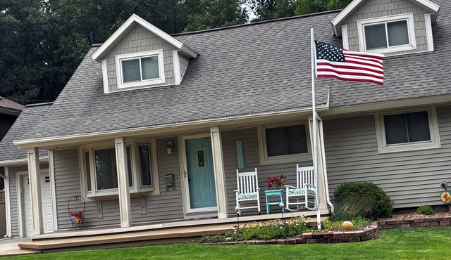 Sandy Beach Access 🏖️ Family Friendly Home. 5 ⭐️Rated!