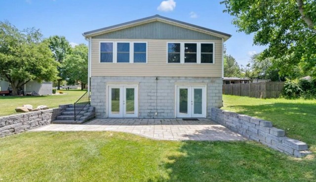 Serene Home on Grand River