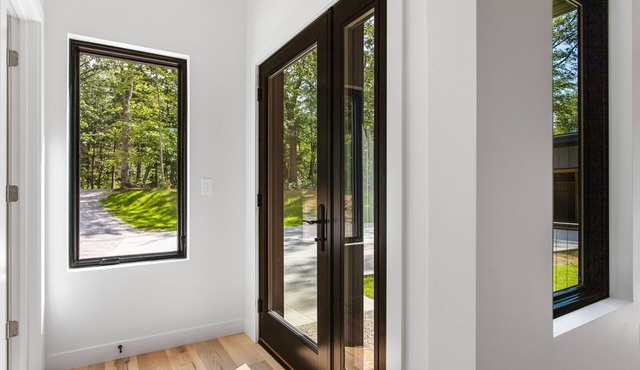 Serene Retreat Awaits: Welcome to Endless Views,Your Luxurious Contemporary Home