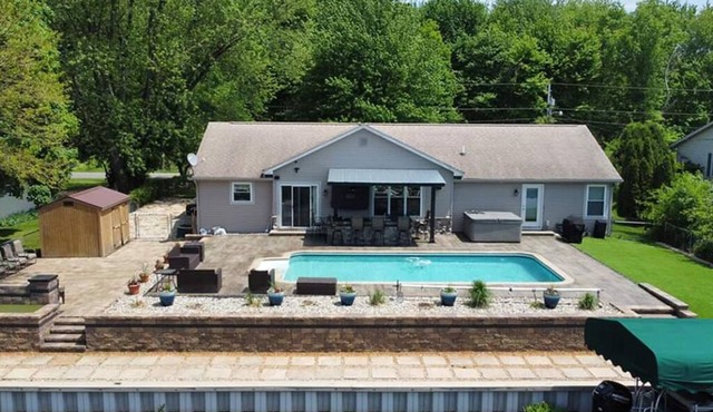 Simonton Lake Vacation Rental