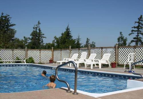 Smith Rock Chalets in Scotsburn
