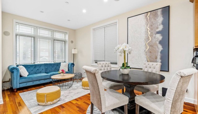 Spacious Duplex - 4BD/3BA - Sleeps 12!
