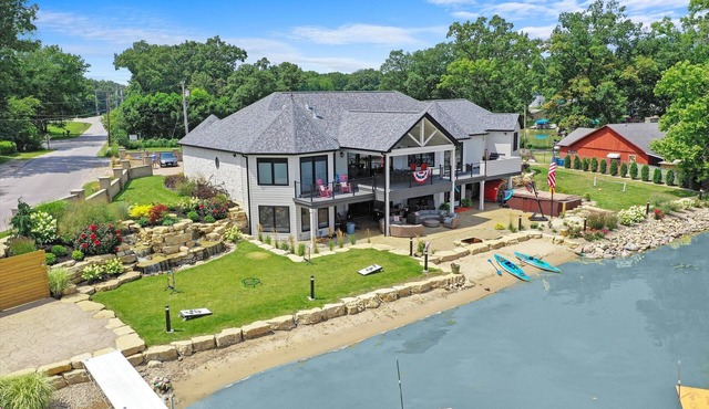 Spectacular LakeHouse near Notre Dame Culver & Golf