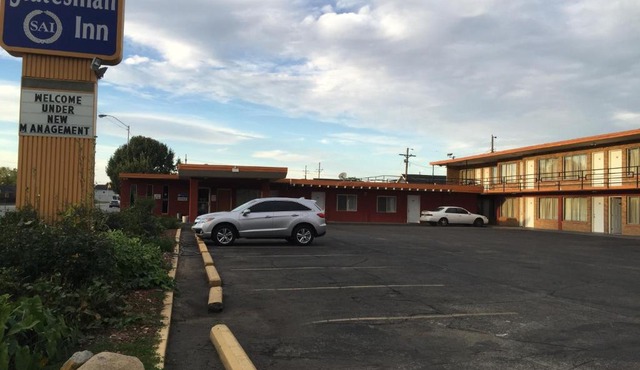 Statesman Inn