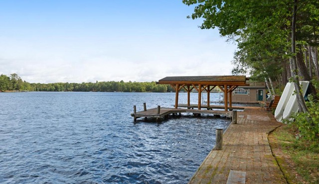 Stone Lake View - Main House