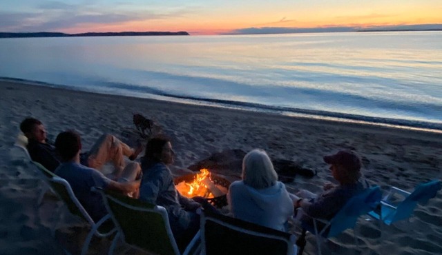 Stunning Lake Michigan Home with fireplace, steam room and sauna!
