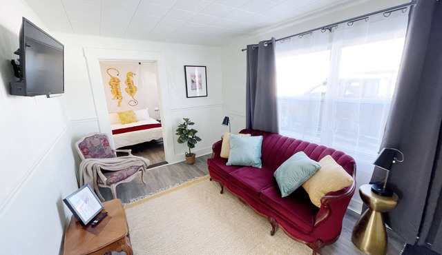 Suite 106 | 2 Bed/2 Bath + Living & Kitchen