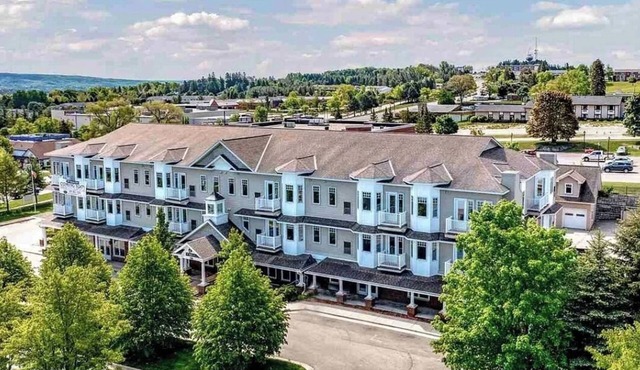 Summer getaway: 2bed/2bath condo w/full kitchen. 30+ day rental.