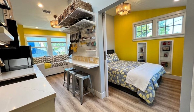 Sunny Side Up apartment in the charming upscale South Pasadena