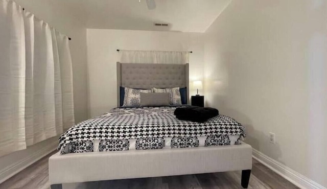 Superb Chambray 4 Beds, 2 Baths in Moreno Valley, CA.