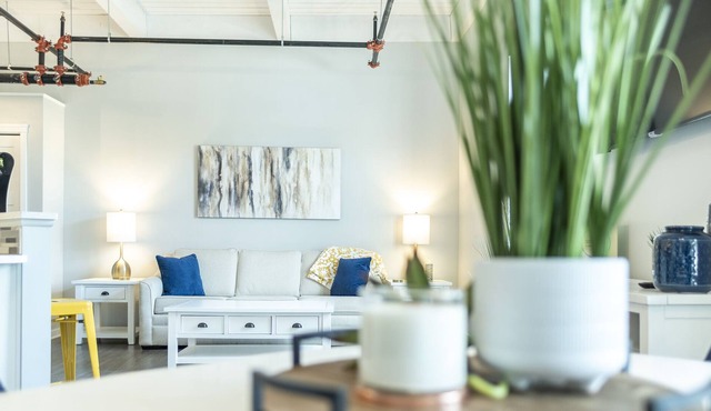 Superior Loft- Downtown - Balcony