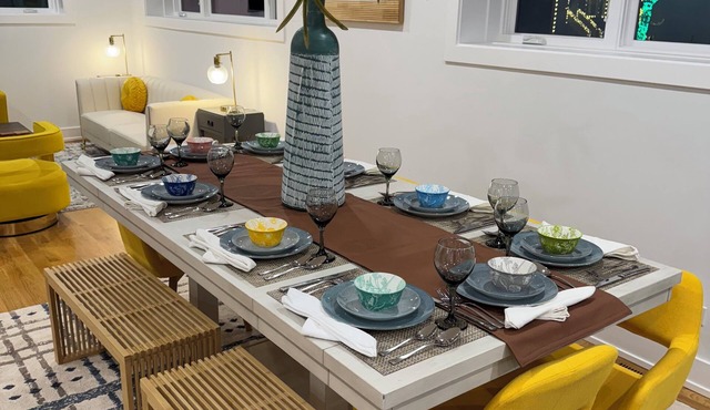 Swanky Rooftop, Birthday, Anniversary sleeps 16