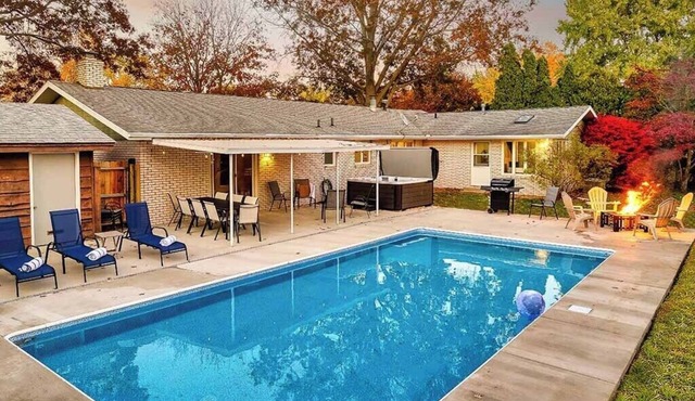 Swimhaven | Pool | Hot Tub | Arcade